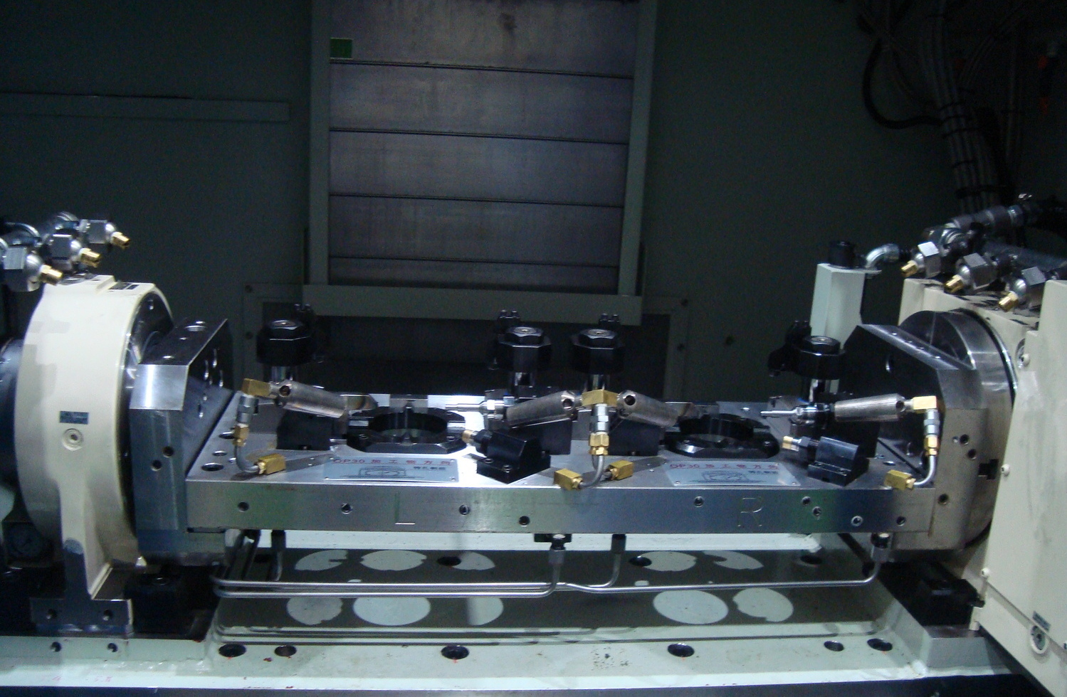 Стол-люлька CNC-120R с задней бабкой TSA-120S с планшайбой 120 мм